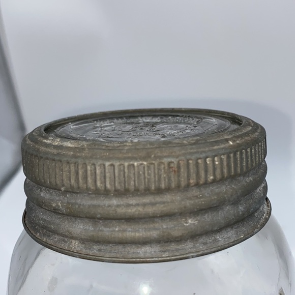 Vintage 1932 Crown Quart Mason Canning Preserving Pickling Glas… - Picture 7 of 13